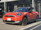 ミニ クーパーSE エースマンが入庫しました。ボディカラーはレベルレッドです。