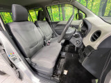 運転席シート廻りは使用感も少なく、良好な状態となっています。丁寧に使われていたことがよくわかりますね。