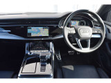 Audiのインテリアはエクステリア同様、優れたデザイン性とクオリティ、そして機能性を兼ね備えております。
