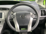 ステアリングも使用感が少なく、きれいな状態となっております♪