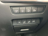 安全装備に関するスイッチが運転席手元にありラクラク操作できます。シートポジションのメモリー機能も!