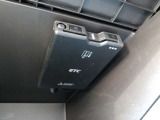ETC装備☆最近はETC搭載車専用の高速道路出入り口も増えてきました。ETCがあれば、キャッシュレスで料金所をノンストップで通過できます。