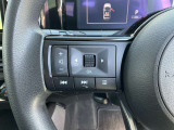 ナビの音量など車両情報を手元で操作できるハンドルスイッチ付き。