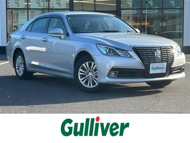 クラウン ロイヤルサルーン i-Four 4WD 修復歴無し