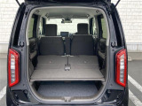 【ラゲッジスペース】リアシートを倒せばこの大容量!!ダンボールなどの大きい荷物も釣り具などの長尺物まで様々載せられそうです!!