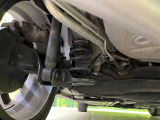 お車を安心してお乗りいただく為には、足回りの定期点検が欠かせません。サービスサポート(有償保証)では無料点検もご提供しており、安心のカーライフをお過ごしいただけるサポート体制が整っています。