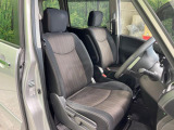 運転席シート廻りは使用感も少なく、良好な状態となっています。丁寧に使われていたことがよくわかりますね。