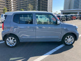 【イモビライザー】エンジン始動時に携帯リモコンと車両側のIDコードを電子認証して不一致の場合はエンジンがかからないようにして車両盗難の抑制に効果を発揮しますよ☆