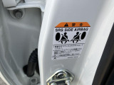 SRSサイドエアバッグのシールです。