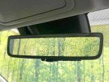 【デジタルインナーミラー】後席の大きな荷物や同乗者で後方が確認しづらい時でも安心!カメラが撮影した車両後方の映像をルームミラー内に表示。クリアな視界で状況の確認が可能です!
