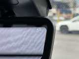 ★デジタルインナーミラー★車両後方カメラの映像をミラーに映すことで、後席に人や荷物があっても見ることができます!