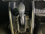 【シフトレバー】シフトの操作がしやすく快適なドライブを楽しんでいただけます!