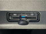 有料道路のレーン通過に便利なETC2.0車載器を装着しています。ご利用にはセットアップが必要となります。