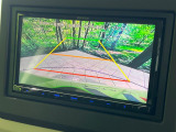 【バックカメラ】駐車時に後方がリアルタイム映像で確認できます。大型商業施設や立体駐車場での駐車時や、夜間のバック時に大活躍!運転スキルに関わらず、今や必須となった装備のひとつです!