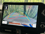 【バックカメラ】駐車時に後方がリアルタイム映像で確認できます。大型商業施設や立体駐車場での駐車時や、夜間のバック時に大活躍!運転スキルに関わらず、今や必須となった装備のひとつです!