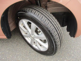 実用的な軽く腐食しにくい純正アルミホイール!【155/65R14】★タイヤの溝もまだまだ!くわしくはスタッフへ。