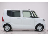県内13店舗にて常時500台以上ダイハツ車を展示中です。見て、触って、納得のいく一台をぜひ見つけてください。