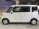 エンジンルーム、室内、クリーニング済みです。厳選したお車を屋内展示場にて展示中☆車両品質には自信がございます!ぜひ一度ご来店ください!!