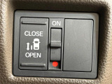 【パワースライドドア】スマートキーや運転席のスイッチでスライドドアの開閉が可能♪電動だから力を入れてドアを開ける必要が無く、小さいお子様でも、重い荷物を持っている時もラクに開け閉めできます♪