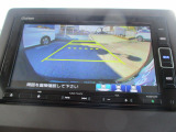 Rカメラで車庫入れ等をアシスト。