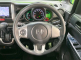 ステアリングも使用感が少なく、きれいな状態となっております♪