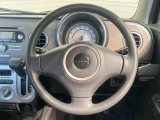 ステアリングも使用感が少なく、きれいな状態となっております♪
