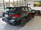 【ご納車後について】遠方のお客様はお住まいのエリアのBMWサービス工場にてメンテナンスを受けて頂けます。現地BMWへのお取次ぎなどもさせて頂きますのでご安心下さい。