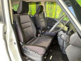 運転席シート廻りは使用感も少なく、良好な状態となっています。丁寧に使われていたことがよくわかりますね。