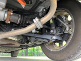 お車を安心してお乗りいただく為には、足回りの定期点検が欠かせません。サービスサポート(有償保証)では無料点検もご提供しており、安心のカーライフをお過ごしいただけるサポート体制が整っています。