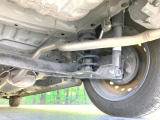 お車を安心してお乗りいただく為には、足回りの定期点検が欠かせません。サービスサポート(有償保証)では無料点検もご提供しており、安心のカーライフをお過ごしいただけるサポート体制が整っています。