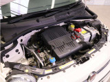 エンジンルームも非常にキレイです。RECS(吸気系エンジン内部洗浄システム)等のオプションメニューもご用命下さい。