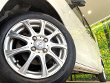 【14インチアルミホイール】外観にマッチしたアルミホイールを装着しております。各種アルミホイールや、スタッドレスタイヤも取扱いしております。是非ご相談ください♪