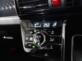 車内の温度管理に便利なオートエアコン☆