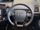 【純正革巻きステアリング】上質な革を使用することで、手にしっかり馴染みとても運転しやすいハンドルです♪