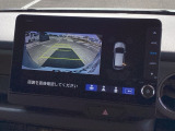 バックカメラも装備しております。車庫入れの苦手なお客様も安心!重宝してくれます!