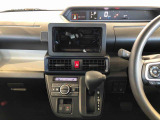 温度を設定すれば、自動で車内の温度管理をしてくれる優れものです♪ATミッションで運転楽々