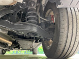 お車を安心してお乗りいただく為には、足回りの定期点検が欠かせません。サービスサポート(有償保証)では無料点検もご提供しており、安心のカーライフをお過ごしいただけるサポート体制が整っています。
