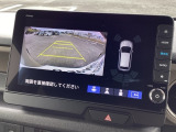 バックカメラも装備しております。車庫入れの苦手なお客様も安心!重宝してくれます!