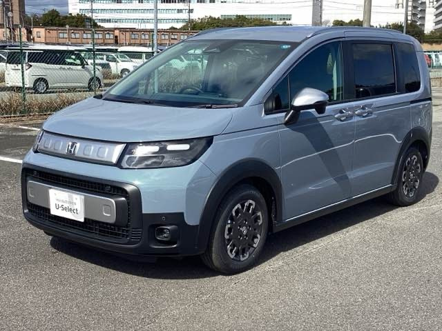 フリード 1.5 クロスター 