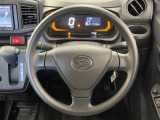 ステアリングも使用感が少なく、きれいな状態となっております♪