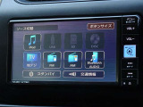 CD・DVD(再生機能)・ブルートゥース等を使用することができます。