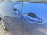 スマート機能付き運転席ドアハンドルです!!左側も同様です♪