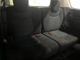 3列目シートはもちろん状態良好☆大人でもゆったりと座って頂けますので、大人数でのお出かけもラクラクです♪ご家族で、気の知れた仲間で、ドライブに行くのが楽しみですね♪