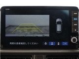 バックカメラ搭載です!車庫入れが苦手な人はもちろん、車両感覚に自信がある人にもお勧めです!見えない箇所が見えるようになるので、低い障害物や隠れてしまっている子供の存在等にも気付く事が出来ます。