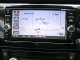 純正ナビで、初めての道や遠出でも安心、もちろんCDプレーヤー搭載なので、好きな音楽を聴きながら楽しいドライブを♪
