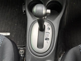 【シフトレバー】シフトの操作がしやすく快適なドライブを楽しんでいただけます!