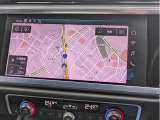 純正マルチナビ装備。