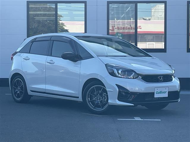 フィット1.5 e:HEV モデューロXワンオーナー 修復歴無し