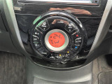 【オートエアコン】車内温度を感知して自動で温度調整をしてくれるのでいつでも快適な車内空間を創り上げます!