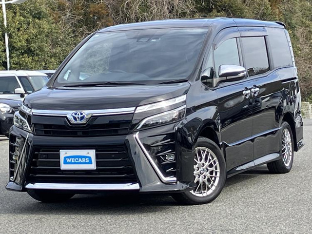 ヴォクシー 1.8 ハイブリッド ZS 煌III 